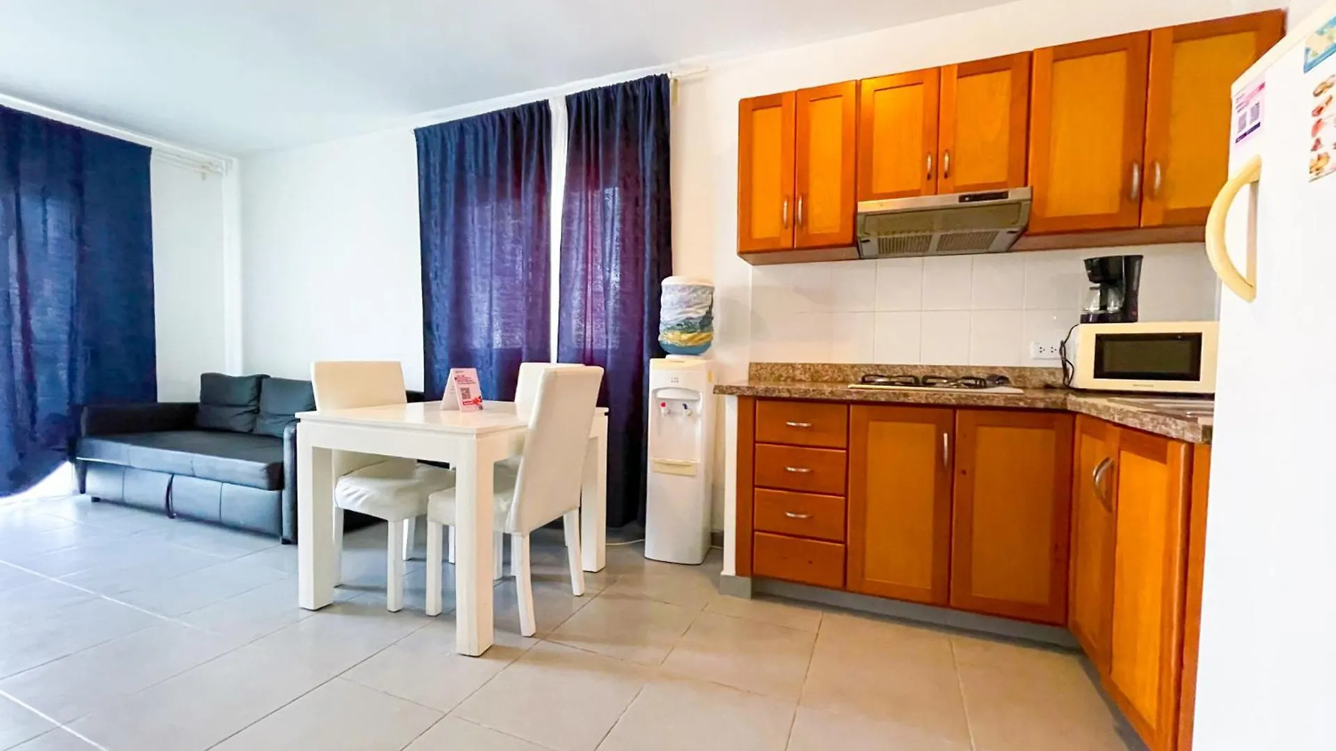Hotel Tropical Fiesta Studios Suites Pool Near Bavaro Beach Club & Spa Punta Cana