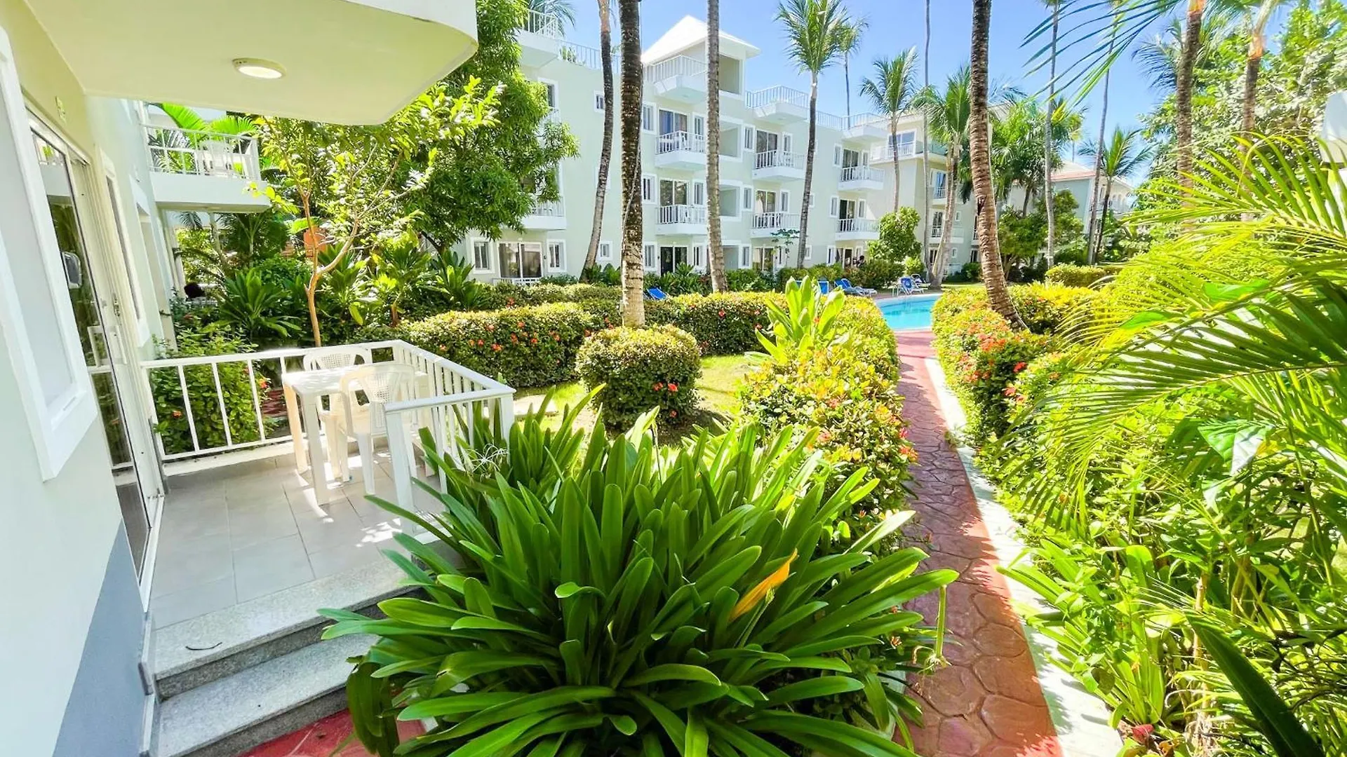 Tropical Fiesta Studios Suites Pool Near Bavaro Beach Club & Spa Punta Cana Hotel