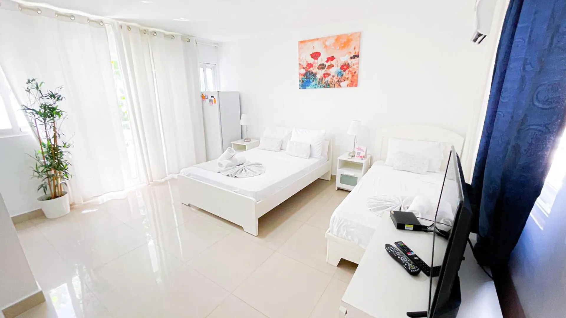 Tropical Fiesta Studios Suites Pool Near Bavaro Beach Club & Spa Punta Cana